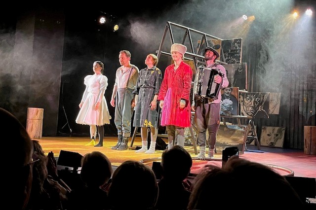 Vesisaaren alma Tampereen teatterikesä teatteriarvio teatteriblogi