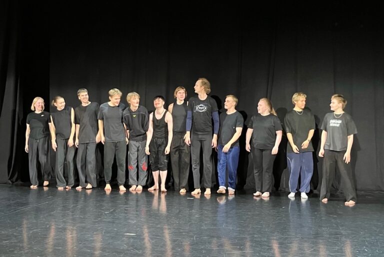 Näty Monttu auki teatteriarvio teatteriarvostelu arvio arvostelu teatteriblogi opiskelijat